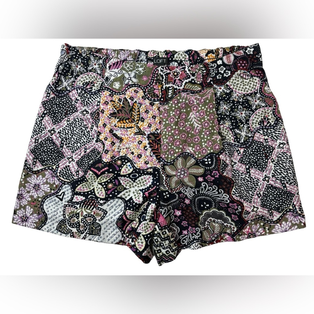 Loft Pleated Multi Color Pull On Shorts